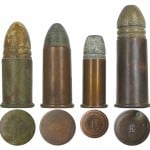 Одни из первых военных патронов бокового воспламенения: .56-56 Spencer (найден на местах боев Гражданской войны в США); .56-50 Spencer; .44 Henry Flat Long Case; 14x33R Waenzl