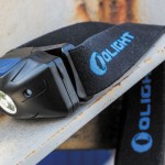  Недорогой налобник Olight на двух элементах ААА — легкий и надежный