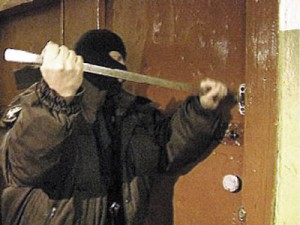  Хищение оружия по предварительному сговору группой лиц — от 6 до 15 лет (ст. 223 УК УССР 1960 года)